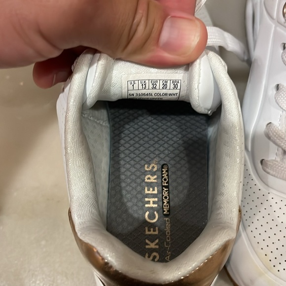 Sketchers Uno Gen1 girls shoes US size 1 // Worn Once - Picture 6 of 7